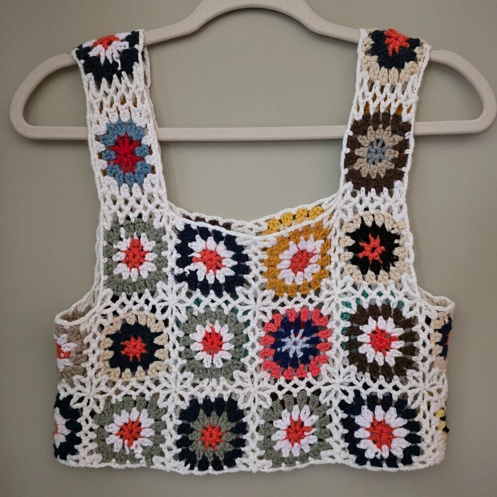 Crochet Granny Square Woman's Crop Tank Top One Size - Picture 2 of 6